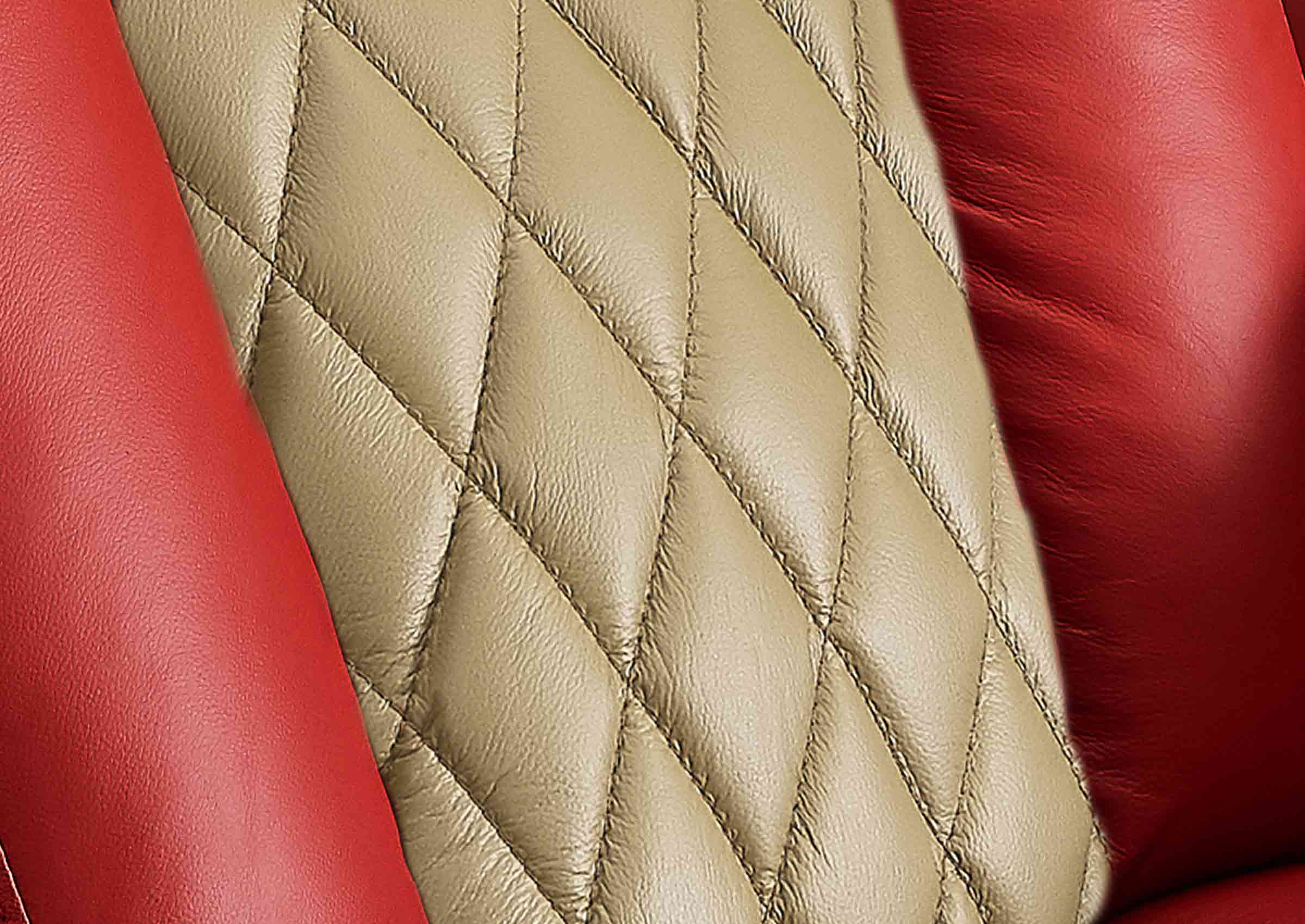 #color_Red / Cream